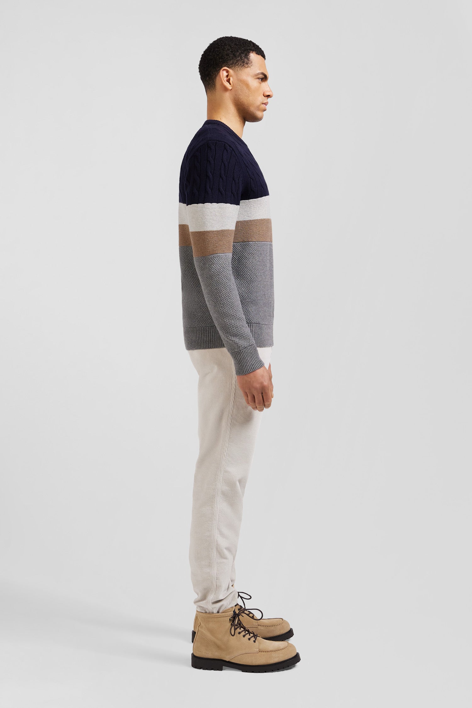 Regular grey wool and cotton crew neck jumper with knit patterns