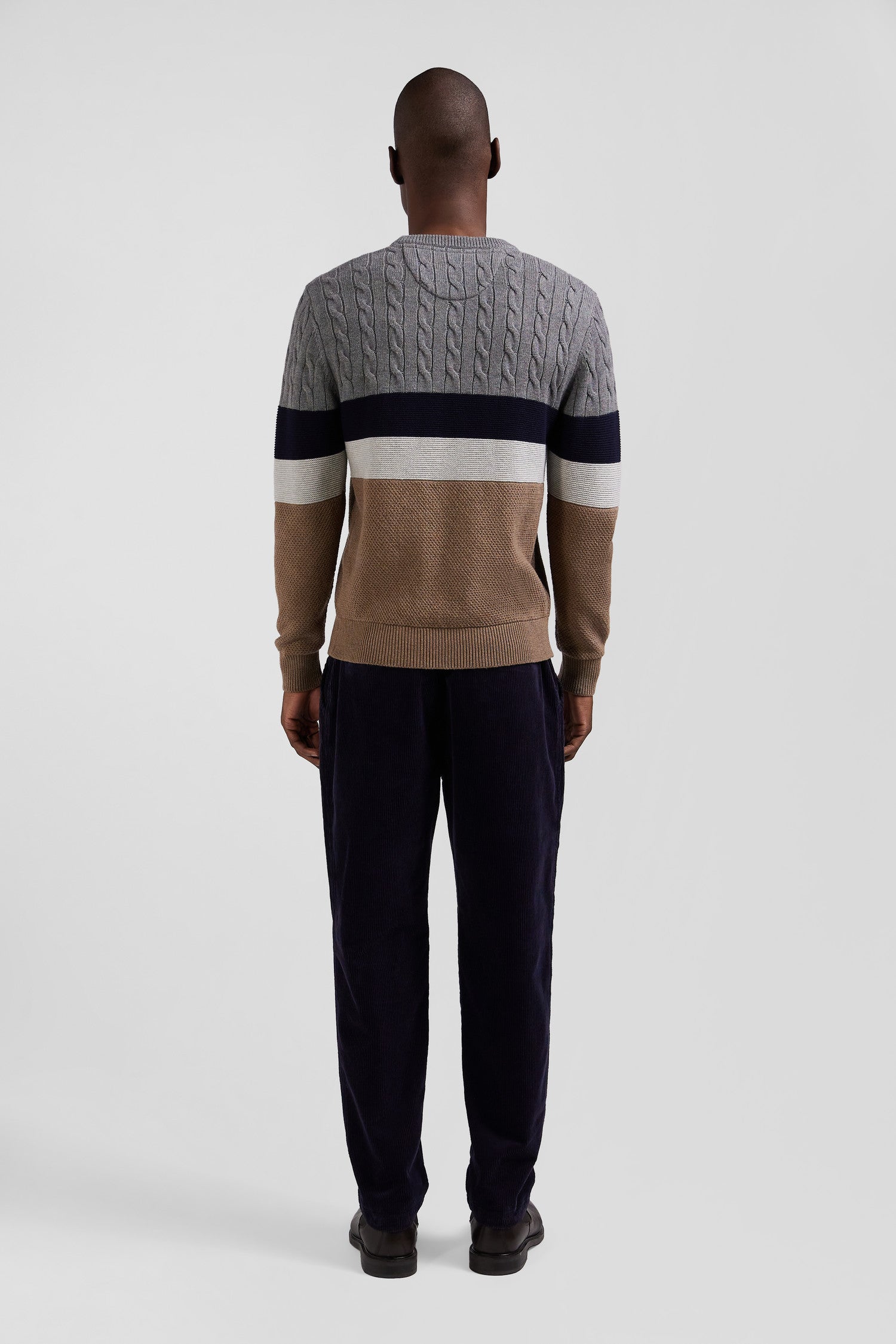 Regular brown wool and cotton crew neck jumper with knit patterns