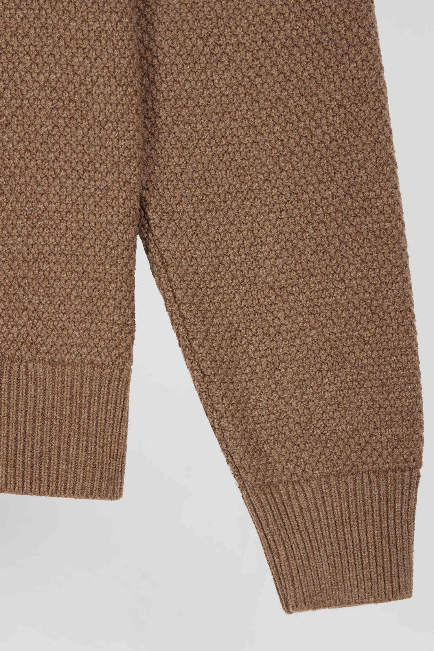 Regular brown wool and cotton crew neck jumper with knit patterns