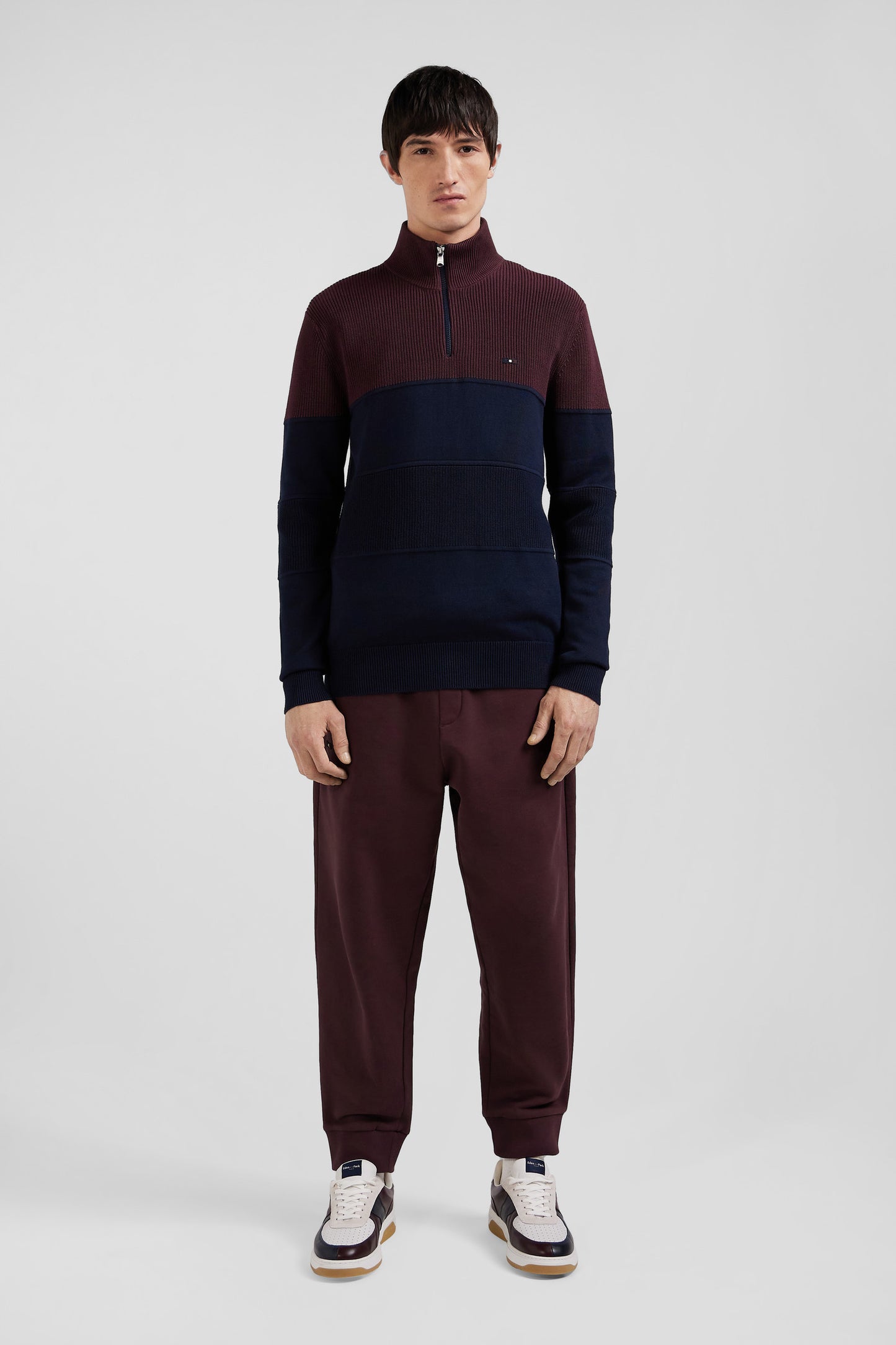 Regular burgundy cotton semi-zipped jumper with knit patterns