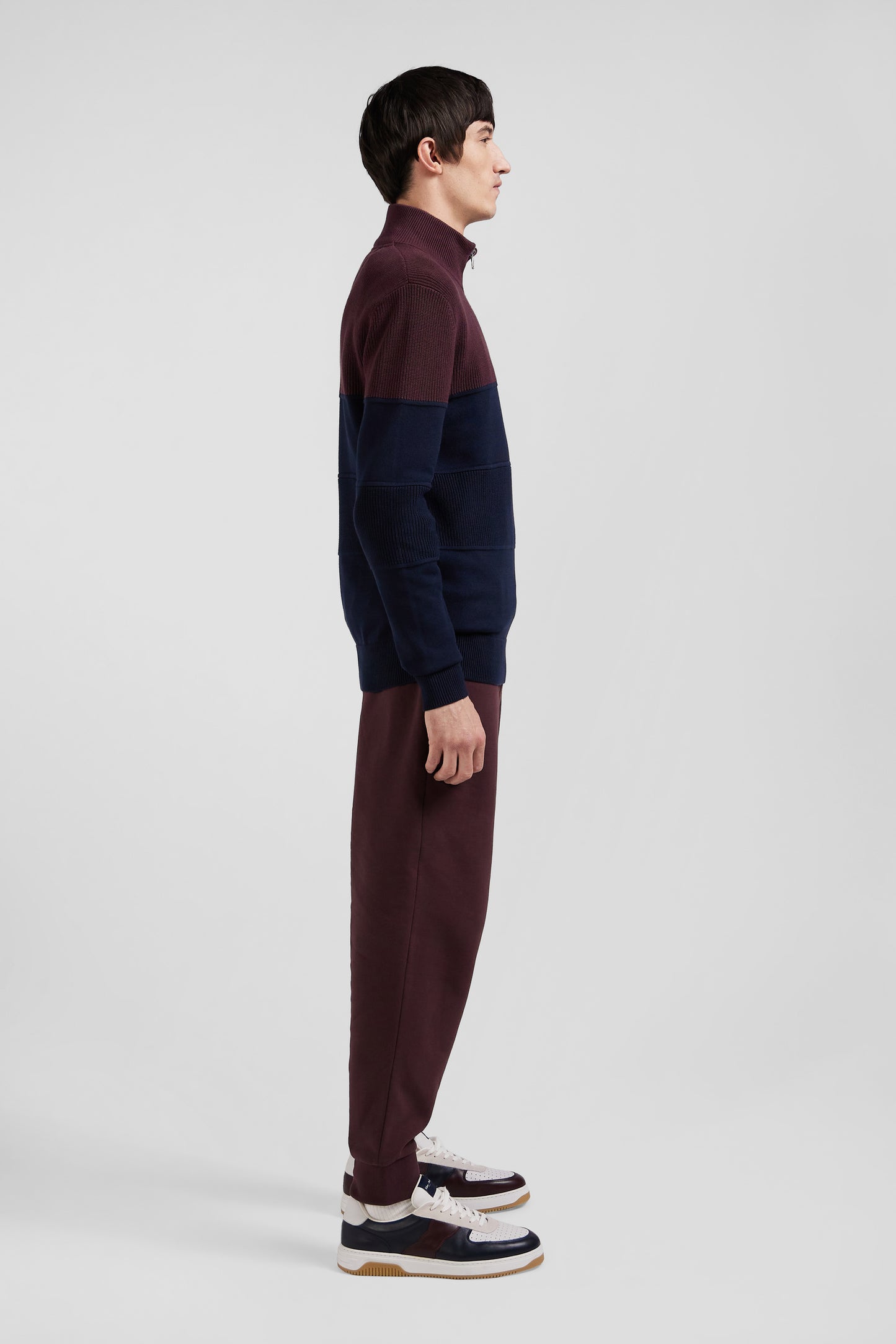 Regular burgundy cotton semi-zipped jumper with knit patterns