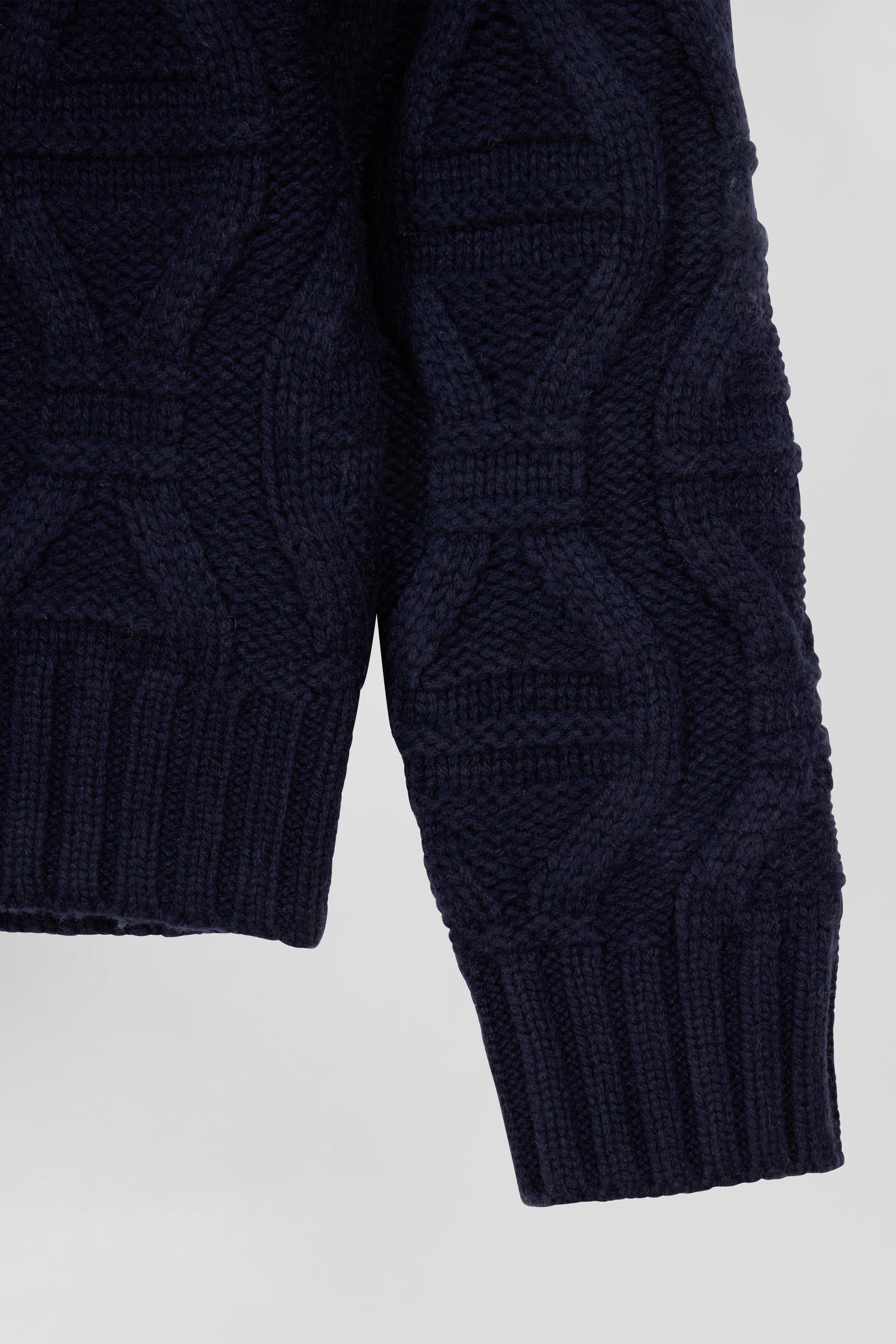 Regular navy blue virgin wool and recycled polyamide turtleneck jumper with 3D knitting