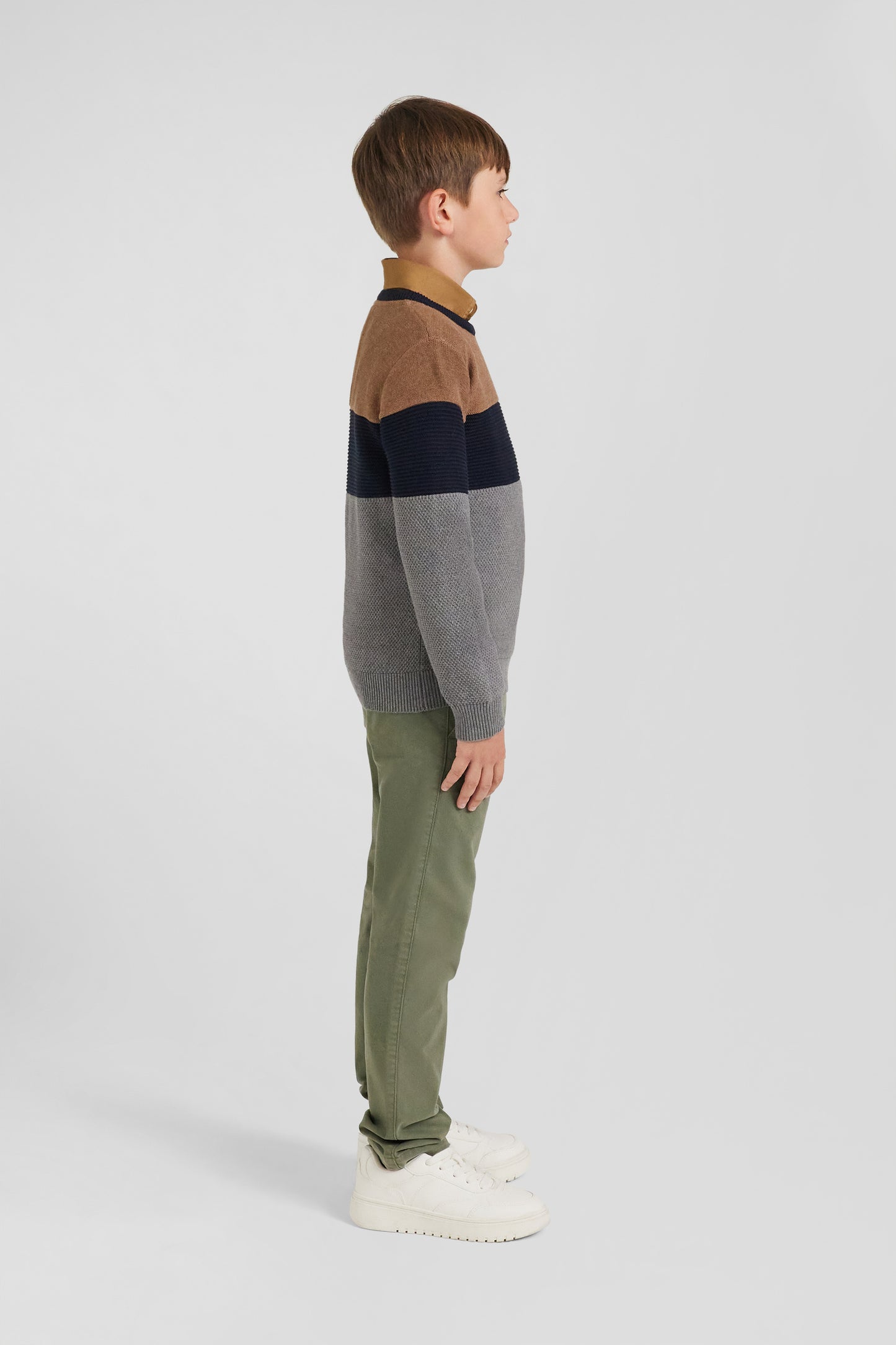 Three-tone round-neck sweater in hazelnut cotton, regular fit