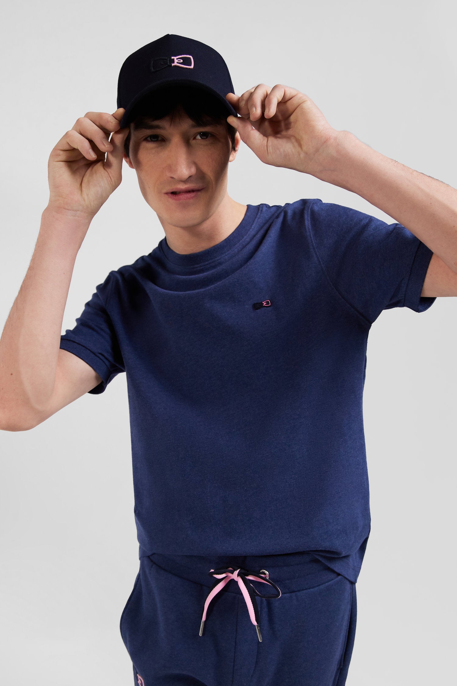 Regular blue short-sleeved cotton T-shirt with emblem embroidery