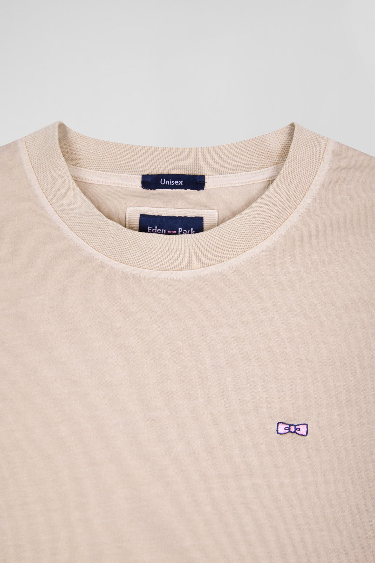 Oversize beige unisex short-sleeved T-shirt in overdyed cotton