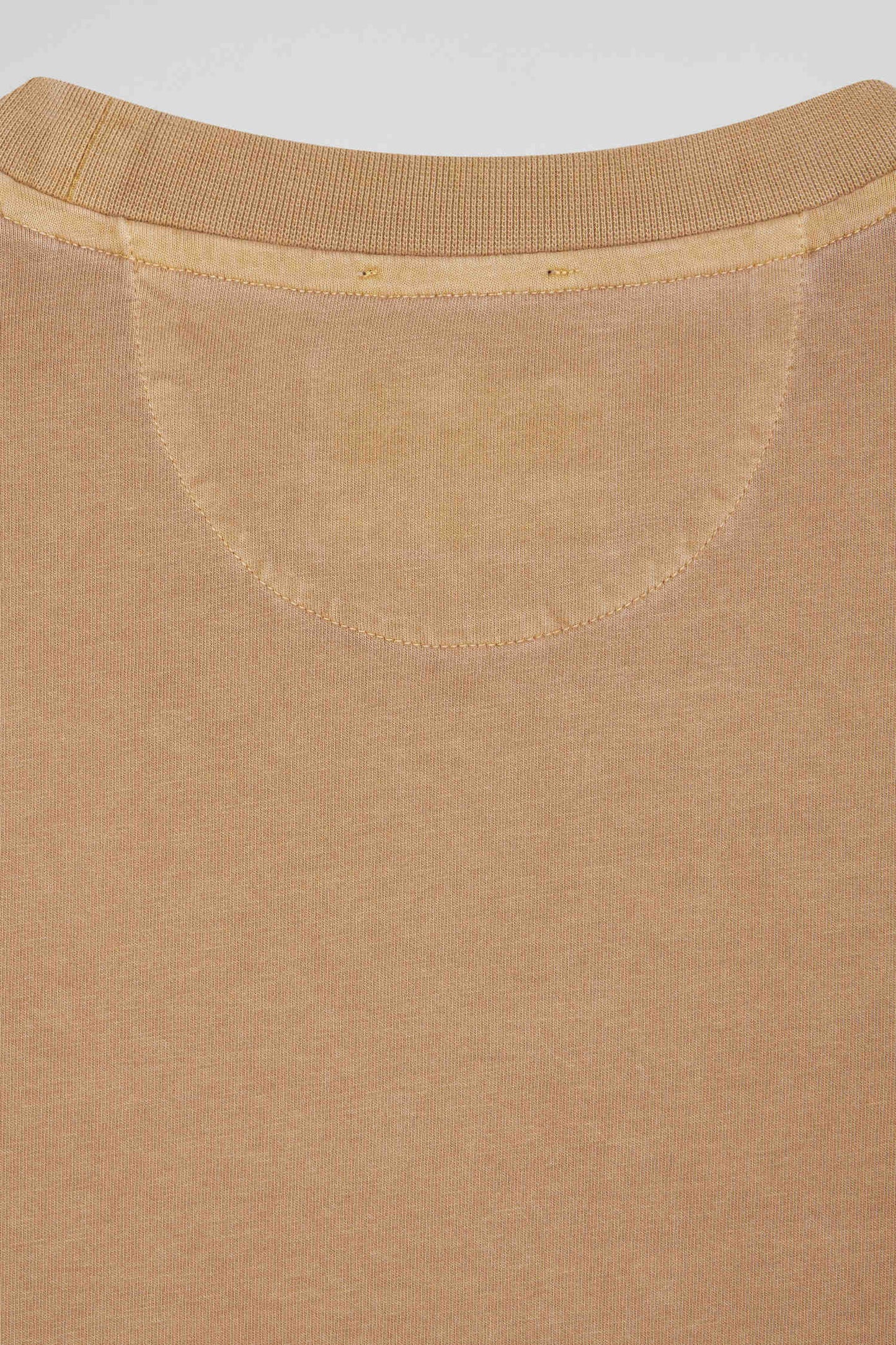 Unisex short-sleeved T-shirt in plain hazelnut overdyed cotton, Oversized cut