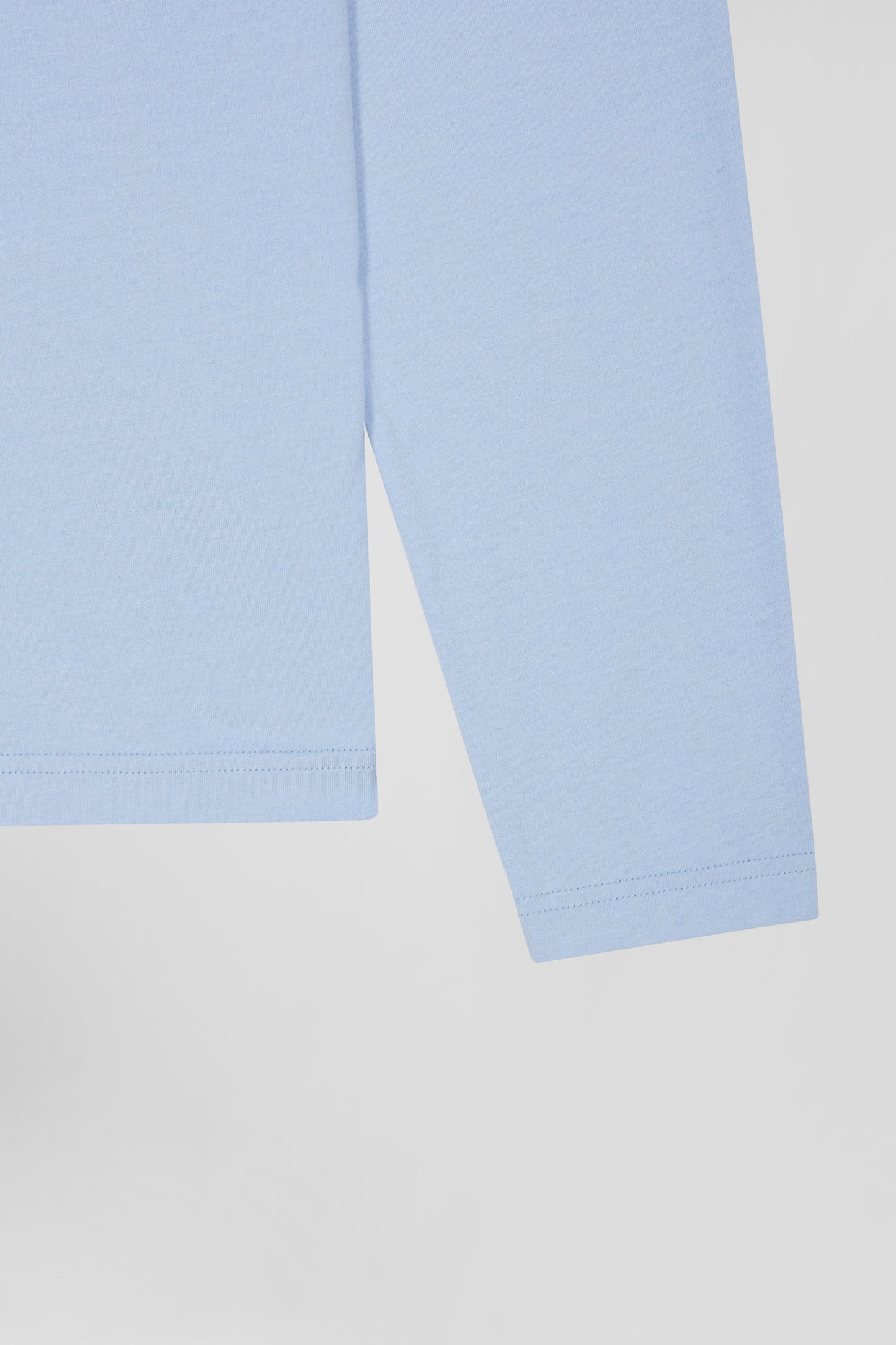 Regular sky blue long-sleeved cotton T-shirt with floral back patch