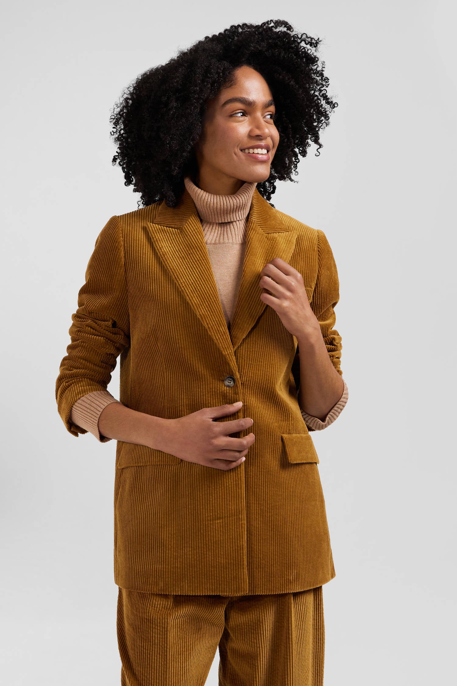 Veste blazer en velours côtelé camel coupe Modern