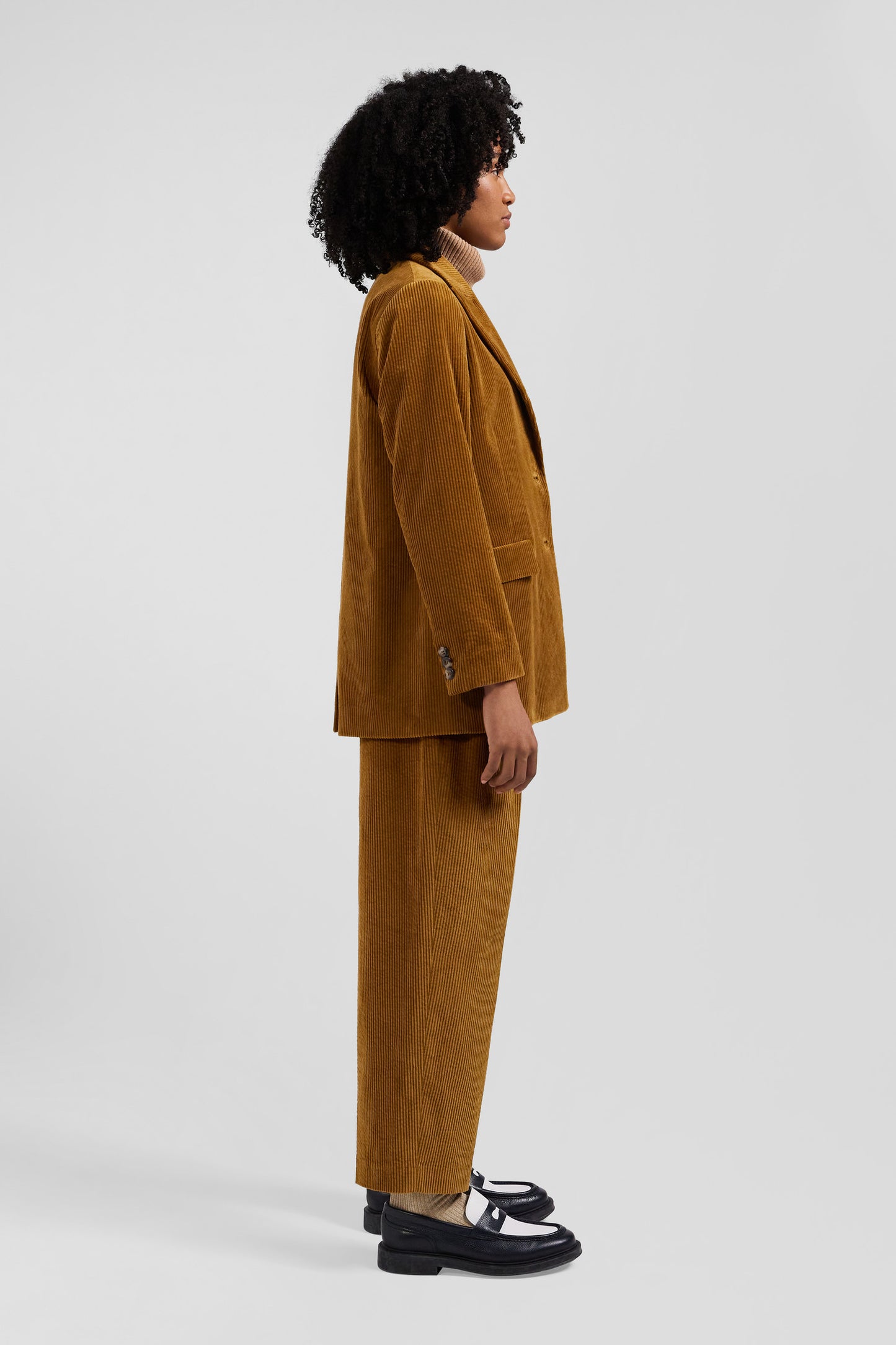 Hazelnut corduroy blazer jacket Modern cut