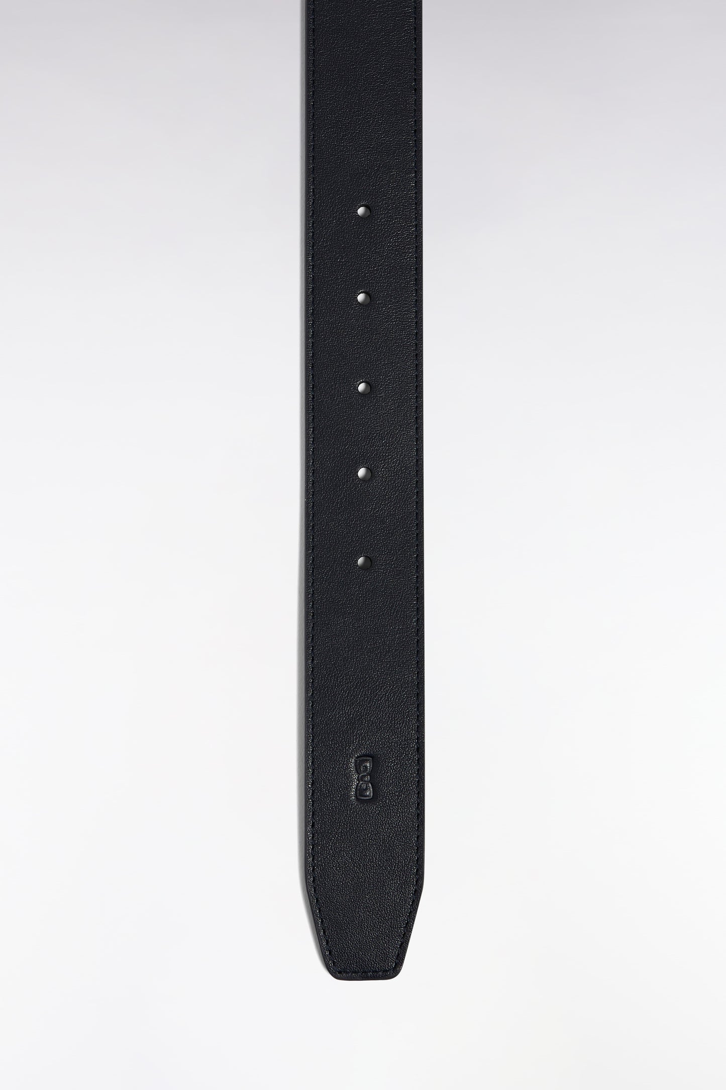 Reversible leather belt case with silver-plated buckles