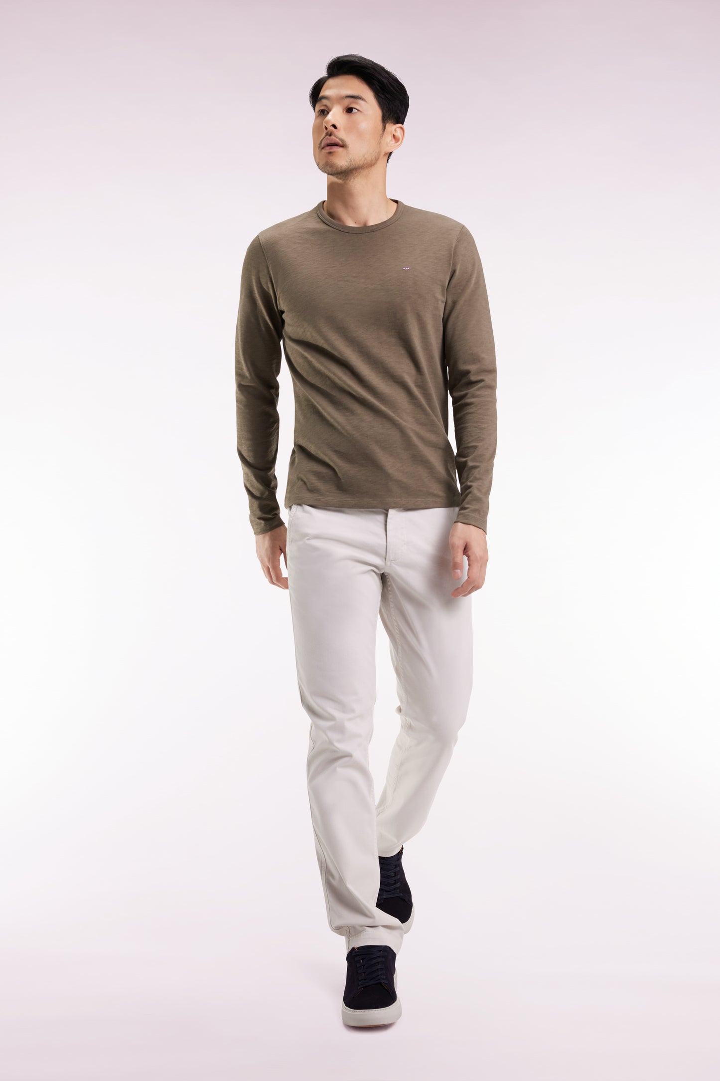 Pleatless chino pants in ecru stretch cotton