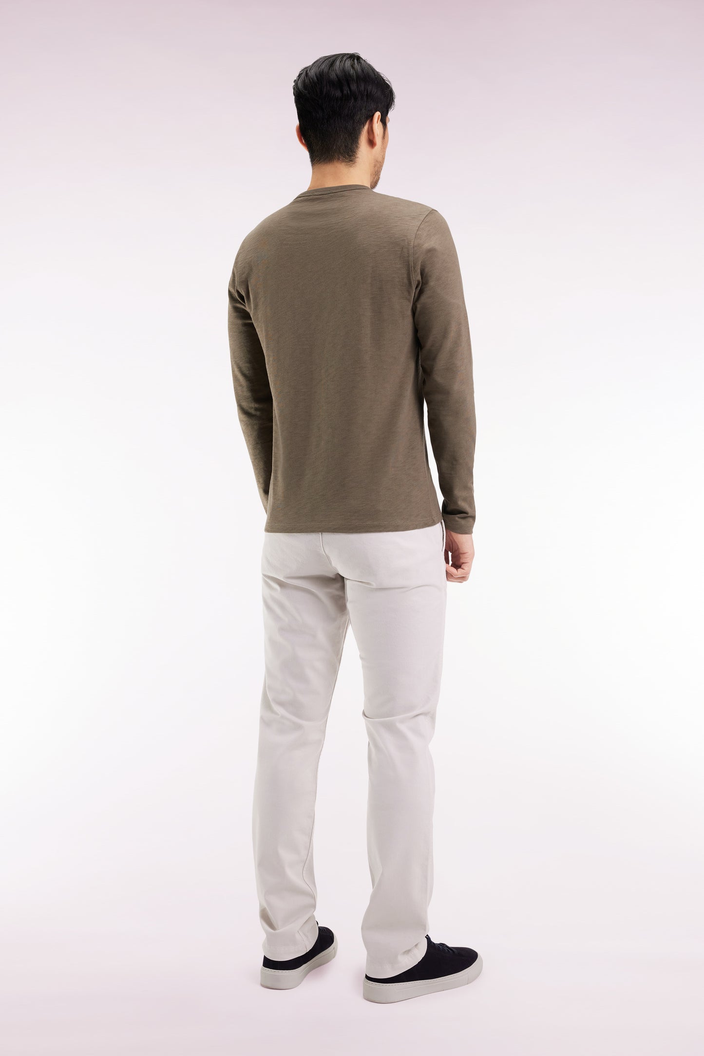 Pleatless chino pants in ecru stretch cotton