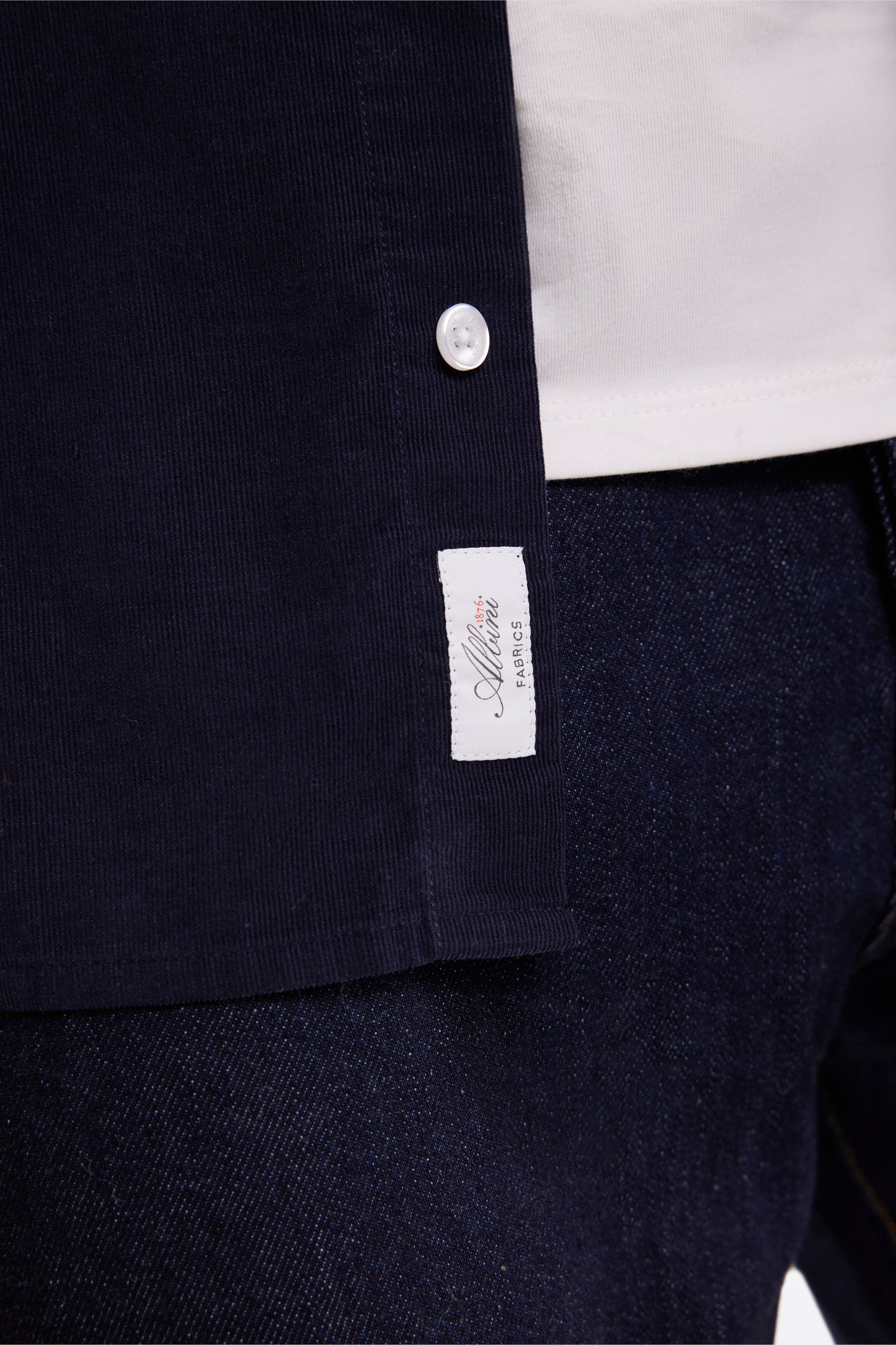 Chemise en velours marine coupe droite