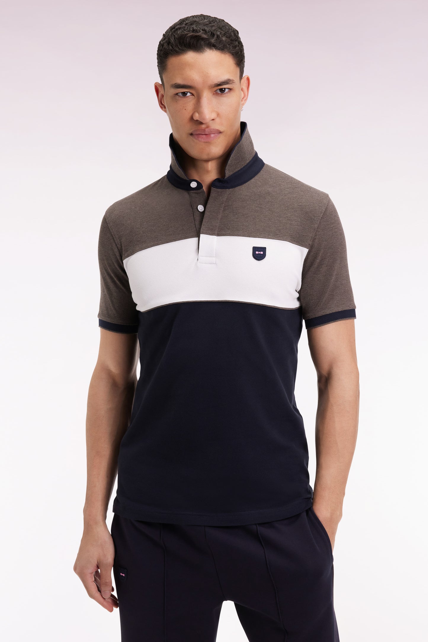 Three-tone short-sleeved polo shirt in brown stretch cotton piqué, slim fit