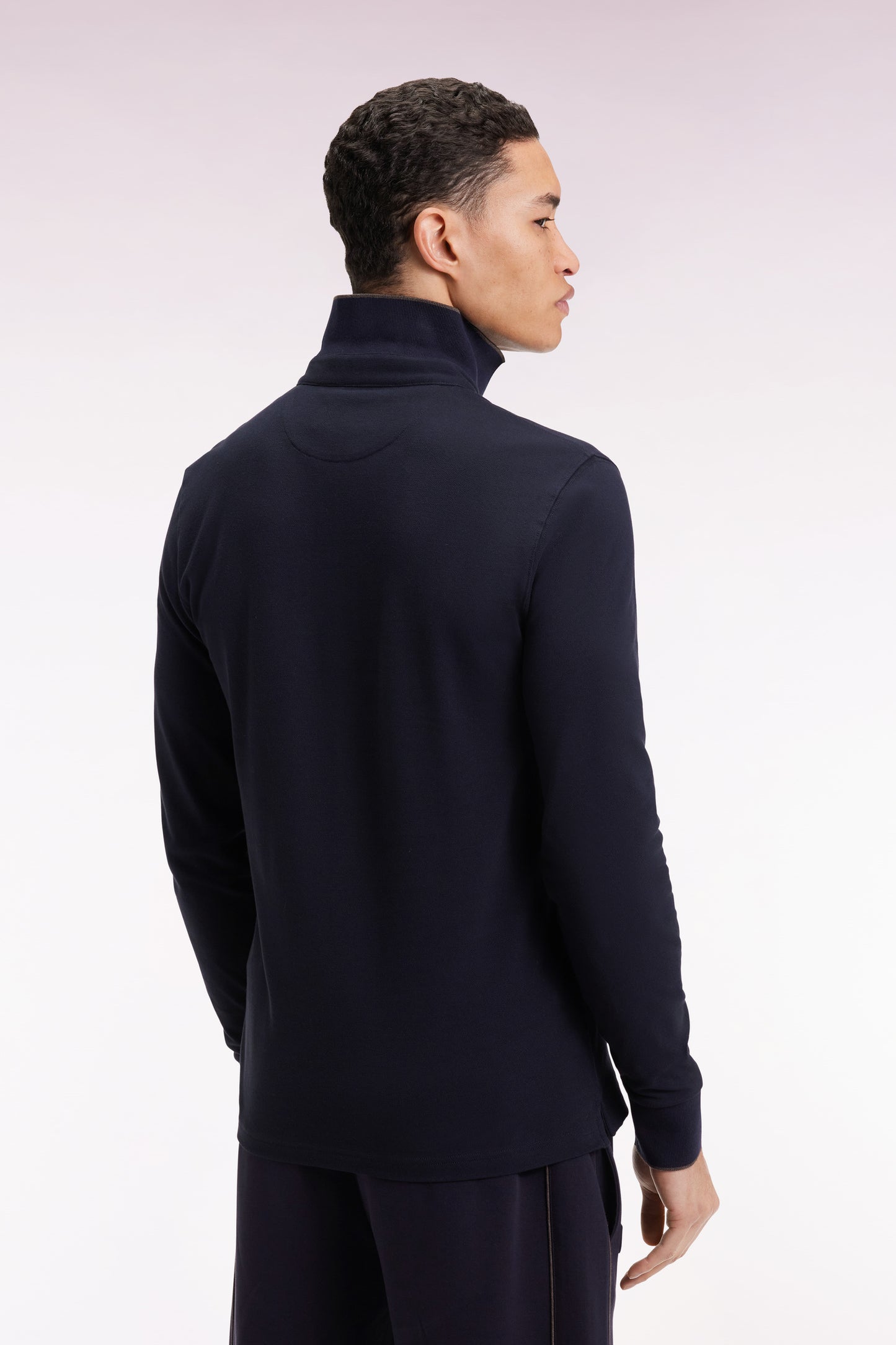 Long-sleeved polo shirt in navy stretch cotton with piping, slim fit