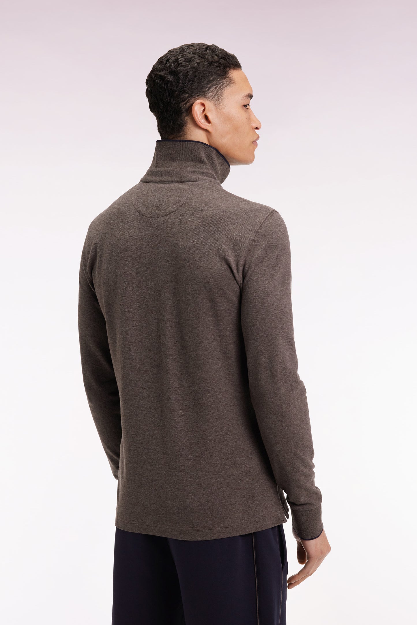 Long-sleeved polo shirt in brown stretch cotton with piping, slim fit