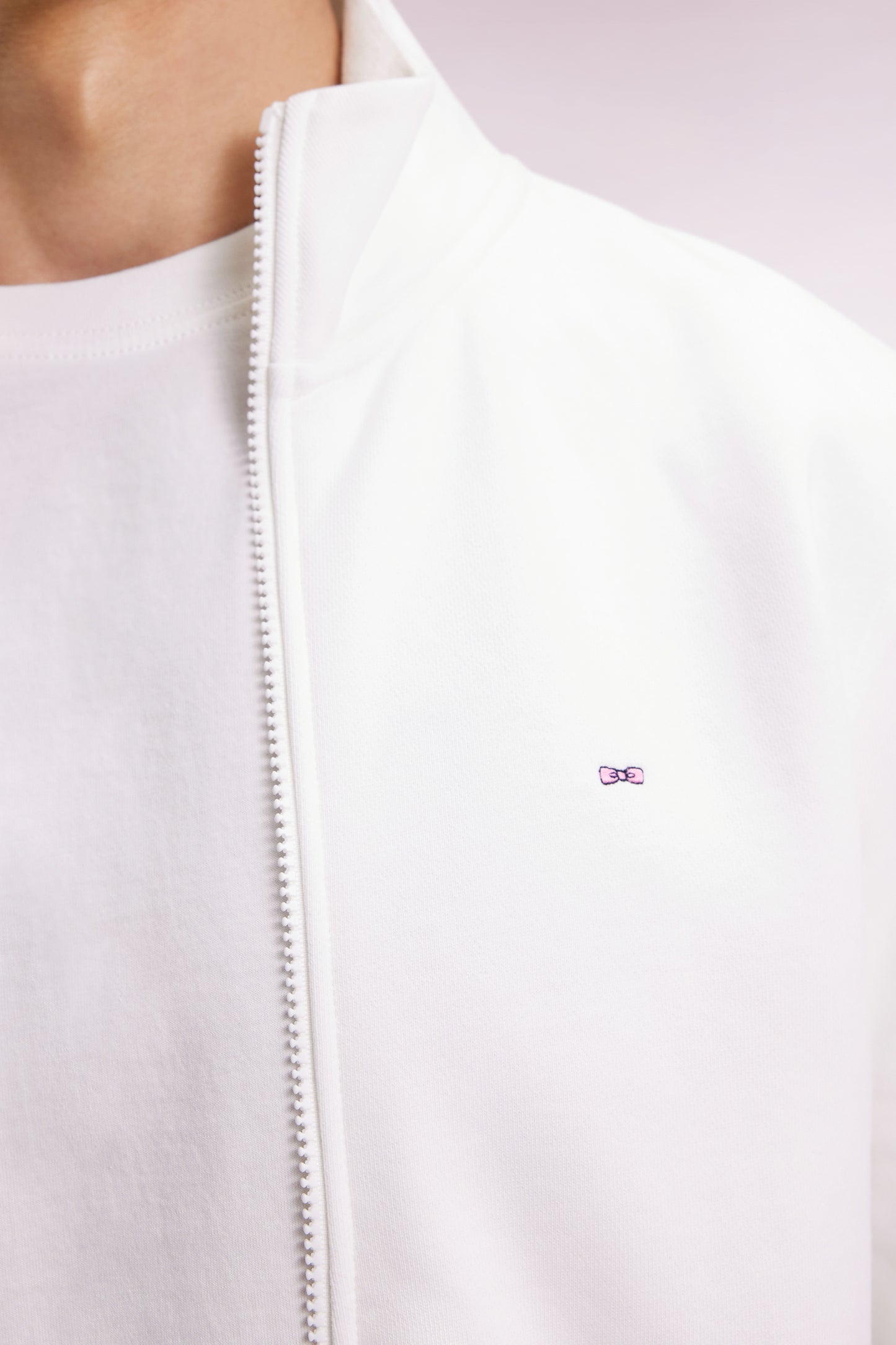 White cotton zip-up sweatshirt, straight cut