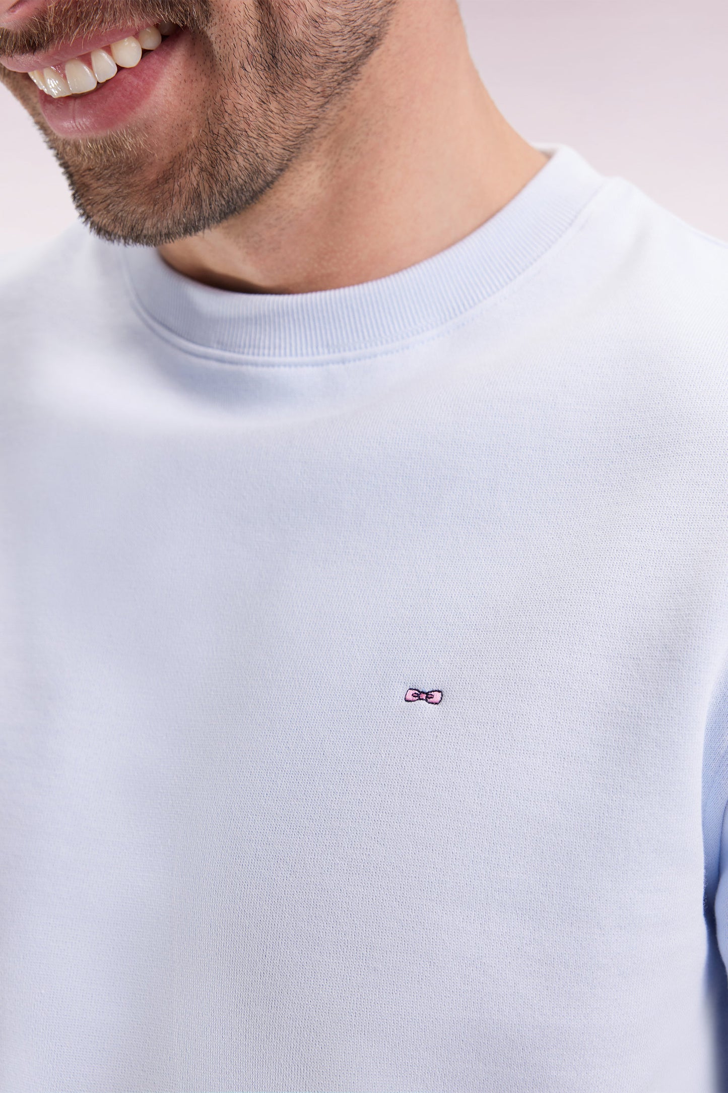 Sky cotton round-neck sweatshirt, straight cut