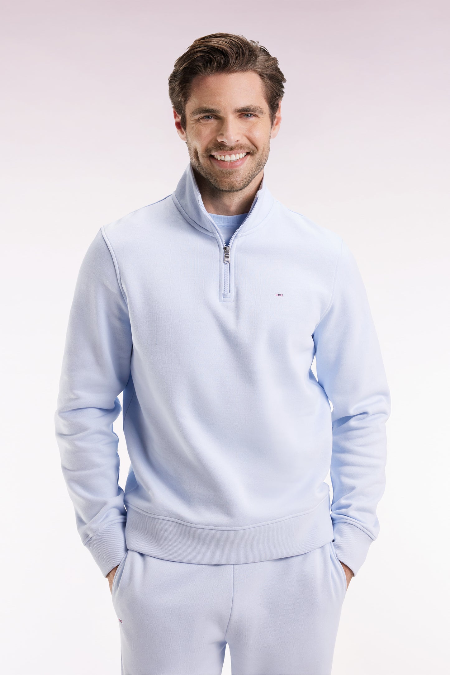 High-neck zip-up sweatshirt in sky cotton fleece