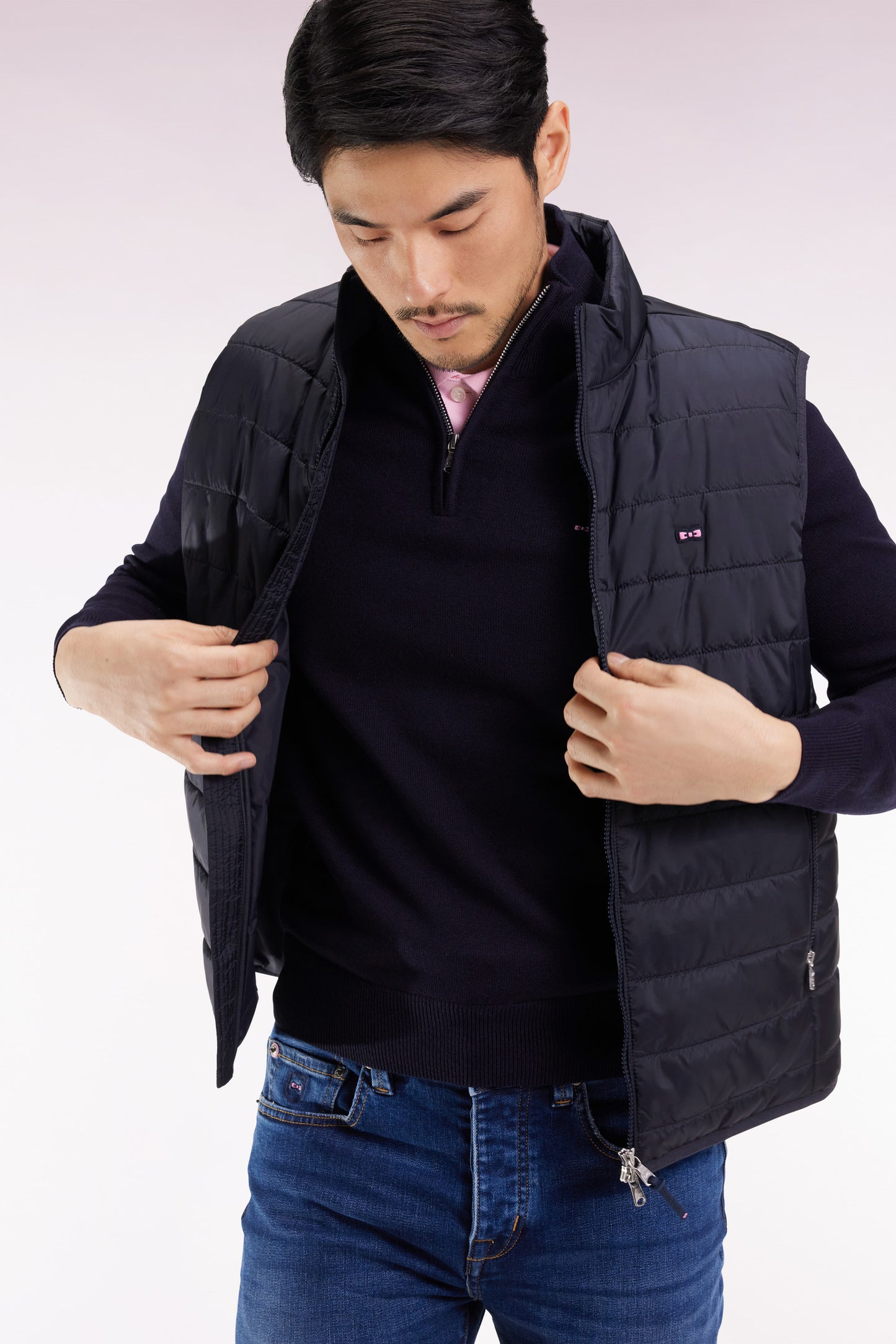 Sleeveless down jacket in navy quilted nylon