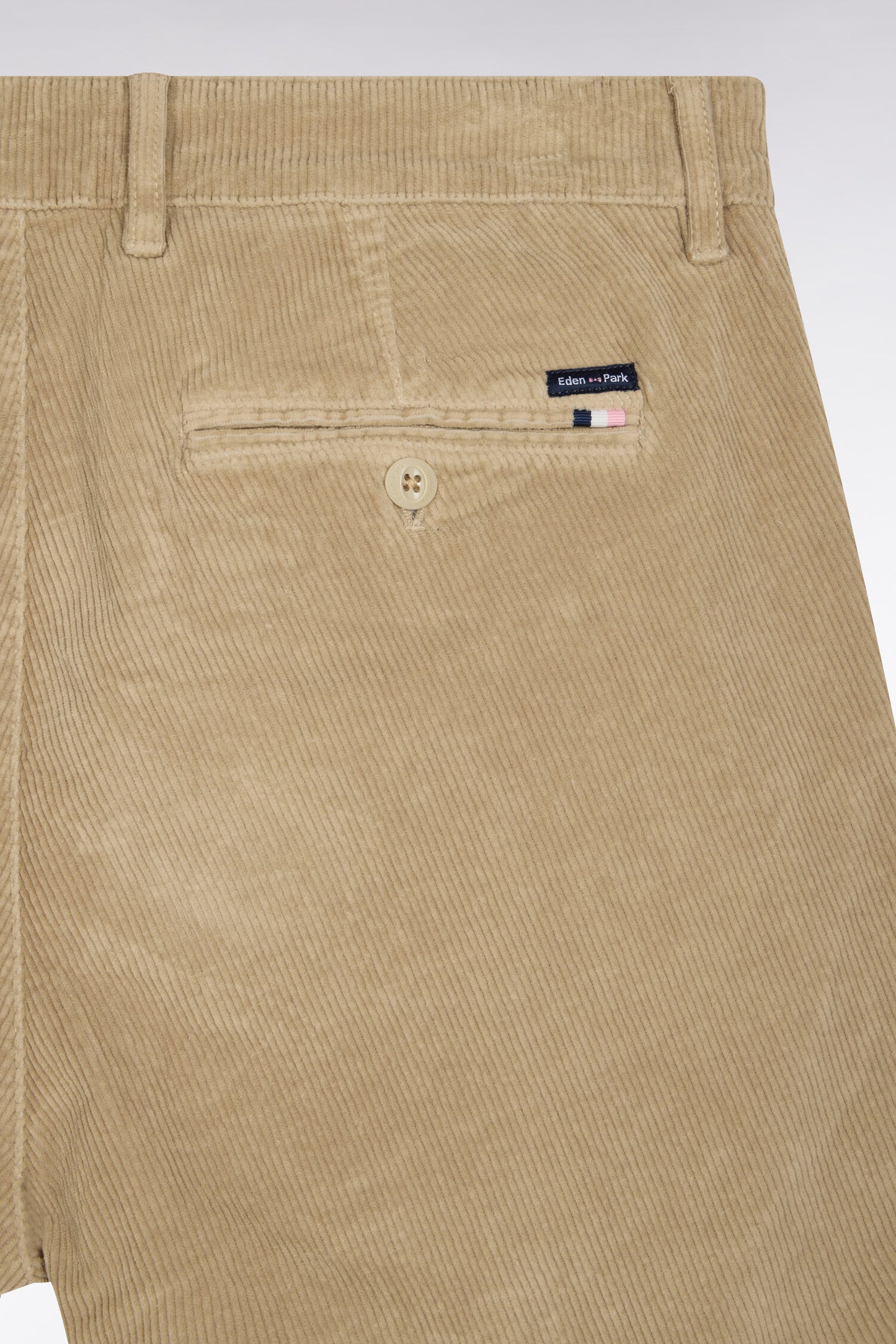 Pantalon chino sans plis en velours côtelé beige coupe regular