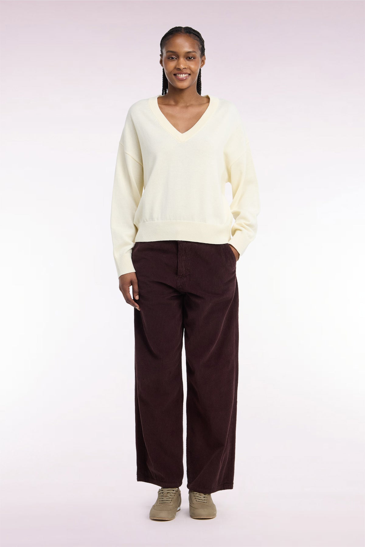 Pantalon en velours côtelé marron coupe droite