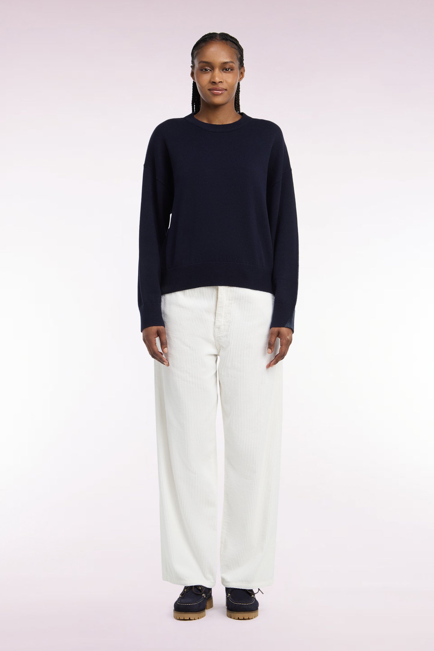 Pantalon en velours côtelé écru coupe droite