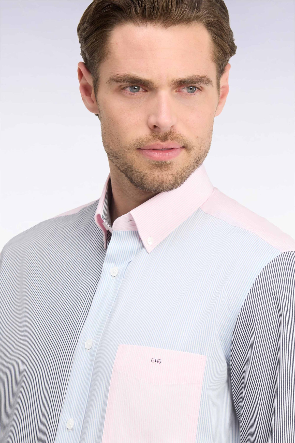 Chemise rayée en coton tricolore coupe droite