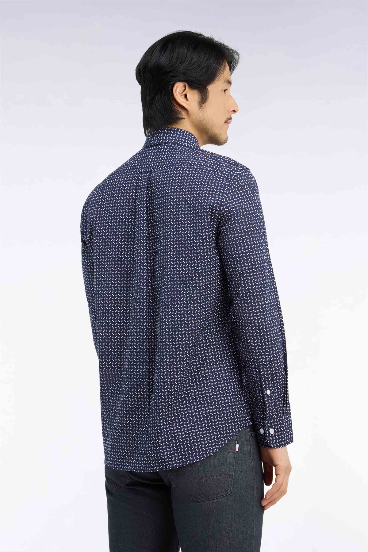 Navy cotton poplin shirt with blue micro-patterns, straight cut