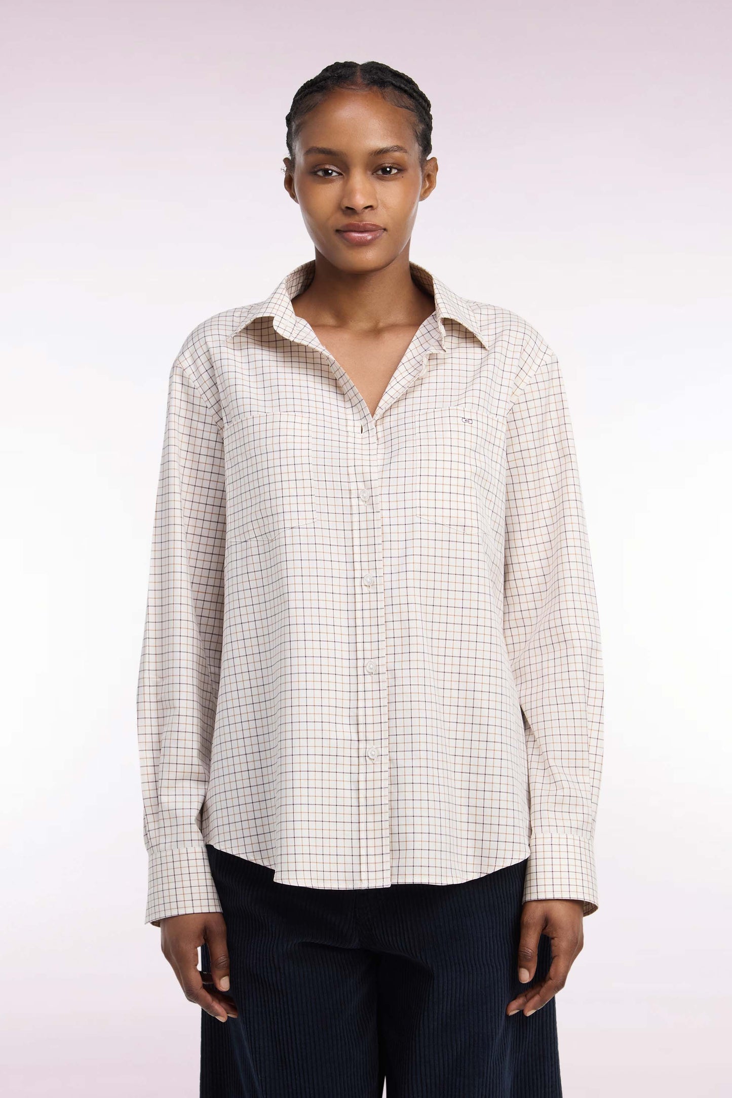 Chemise en coton écru à carreaux moutarde et marine coupe décontractée