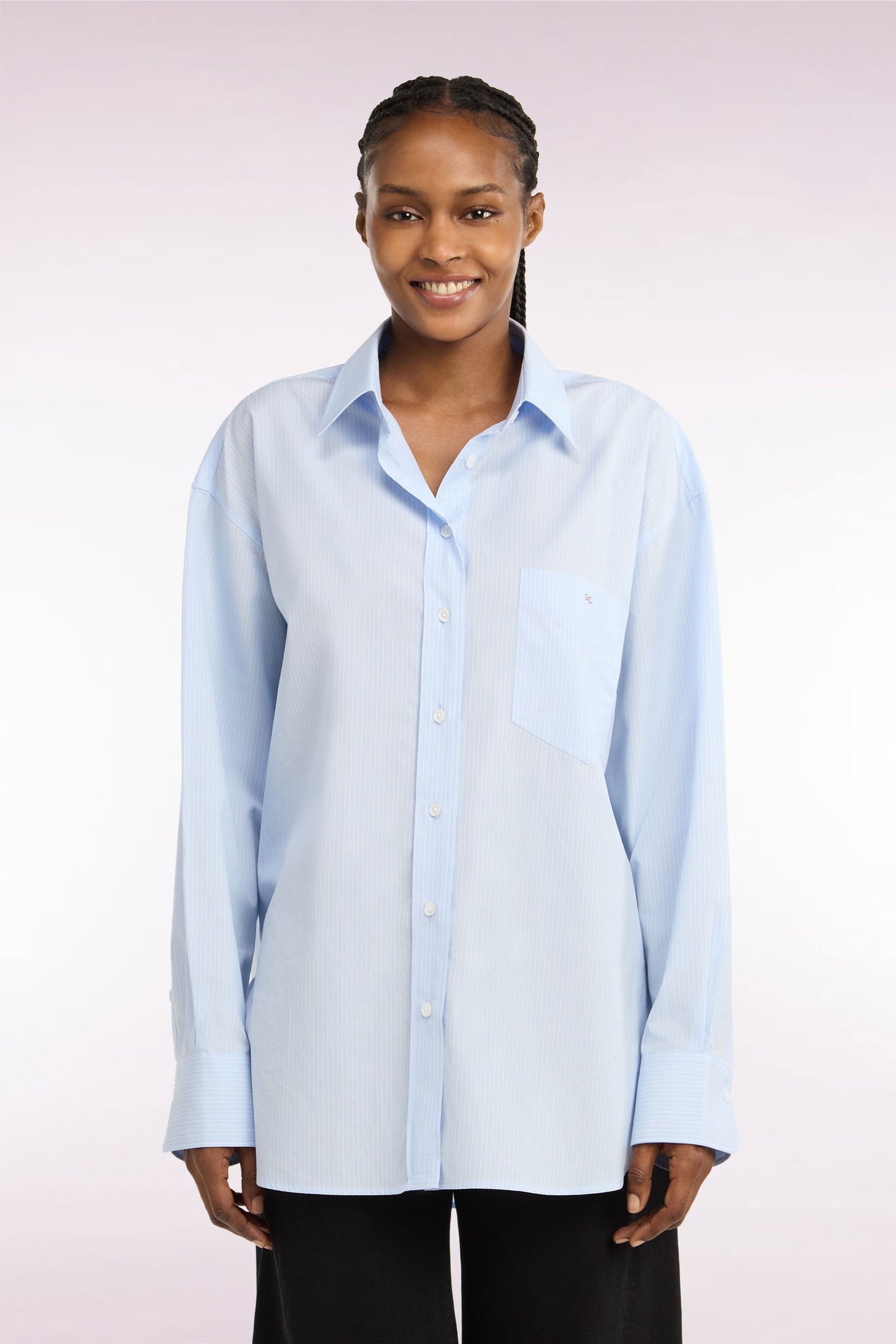 Chemise en coton ciel à rayures blanches coupe oversized