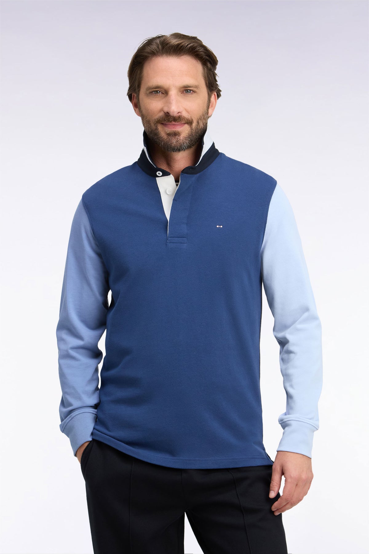 Long-sleeved jersey in navy tricolor embroidered cotton jersey, straight cut