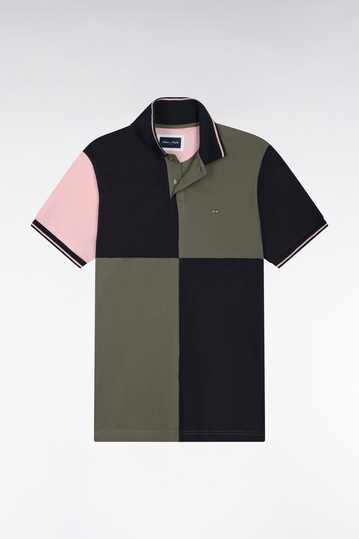 Polo manches courtes en piqué de coton tricolore à découpes kaki coupe droite