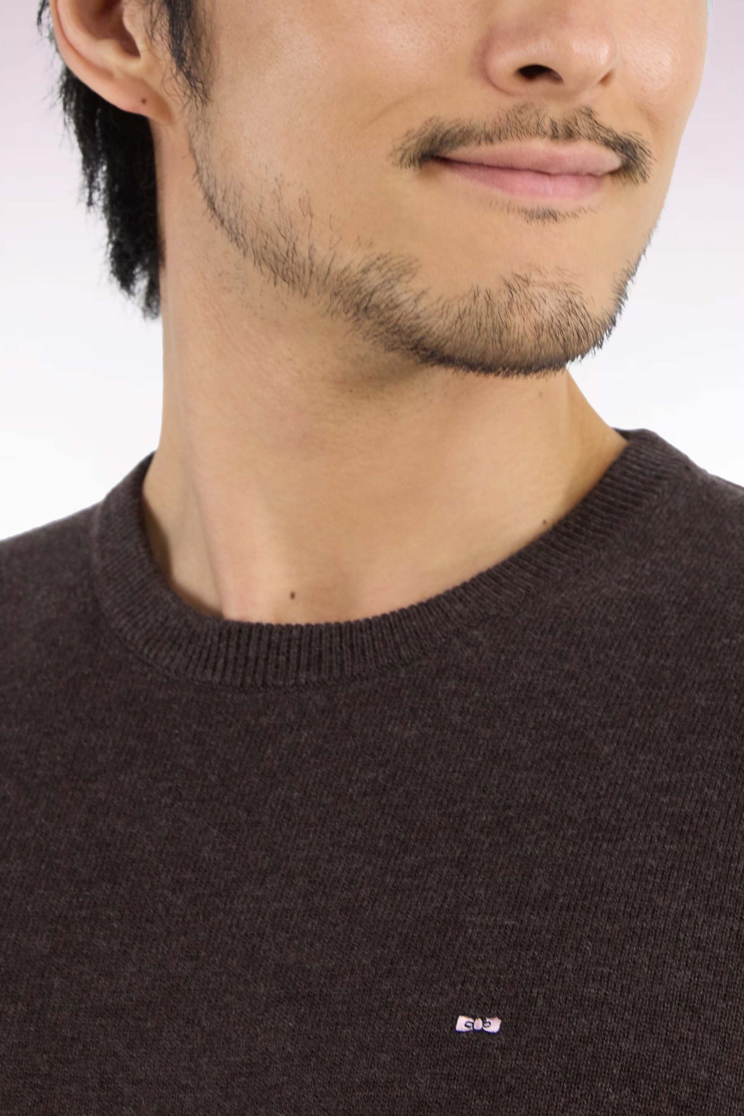Pull col rond en laine et coton marron coupe droite