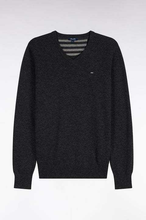 Pull col V en laine et coton gris foncé coupe droite - Image 2