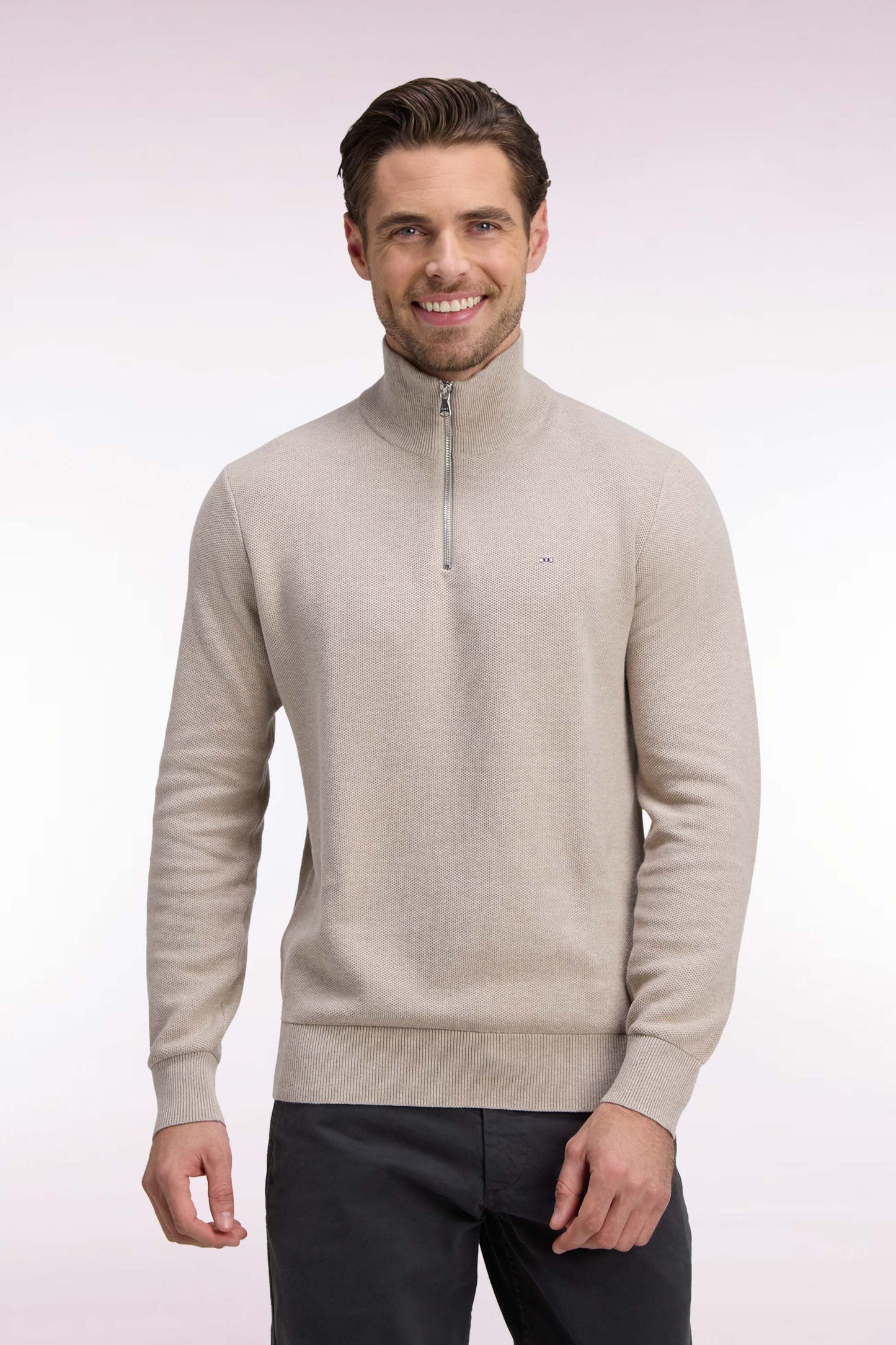 Pull col camionneur en coton beige coupe droite