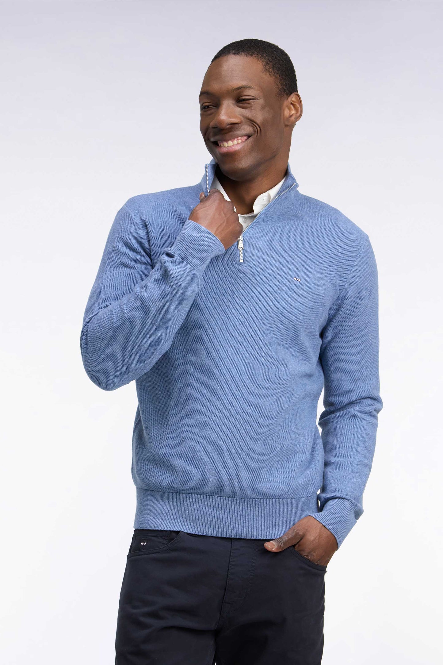 Pull col camionneur en coton bleu coupe droite
