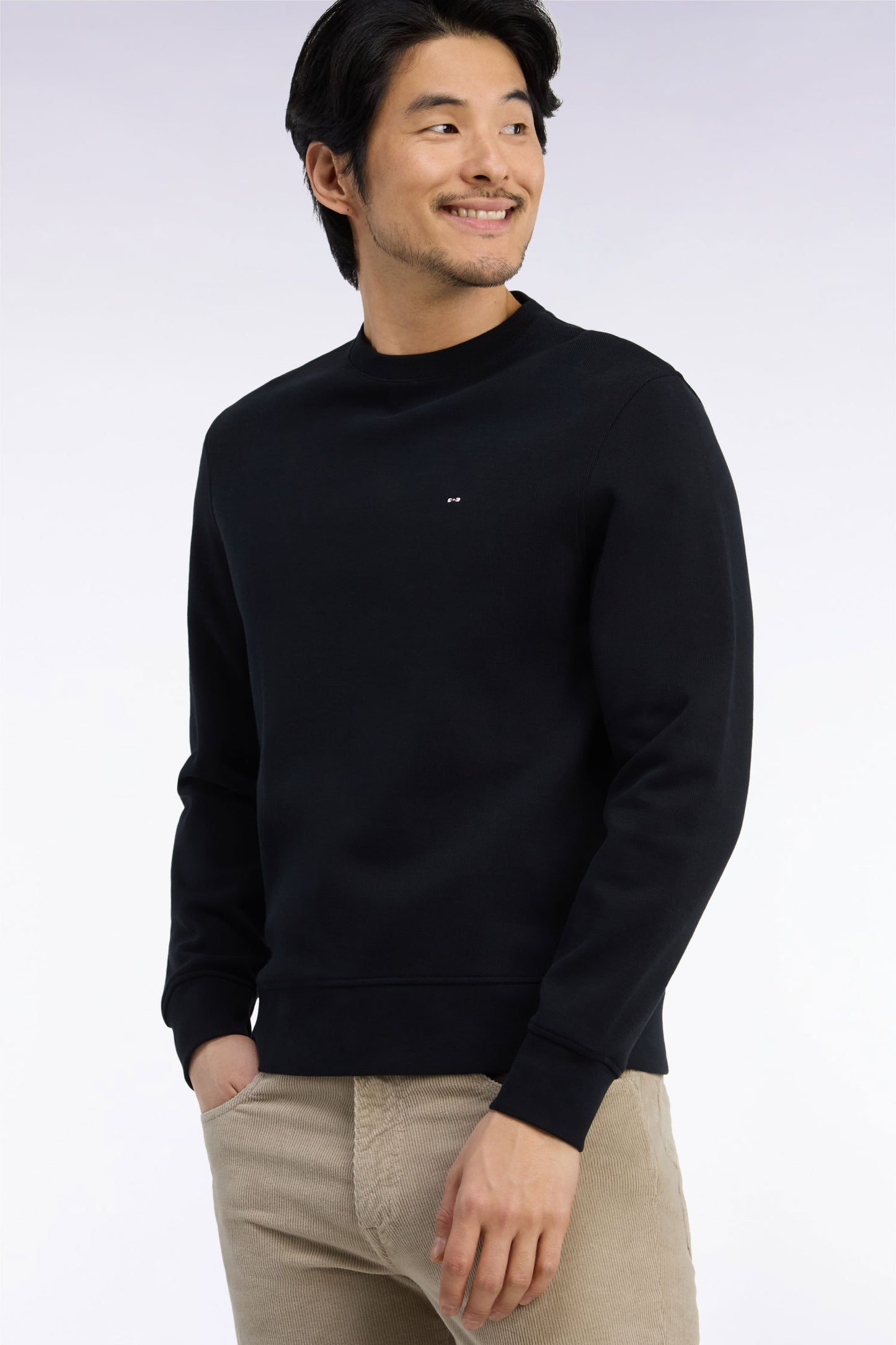 Sweatshirt à col rond en molleton coton noir coupe droite