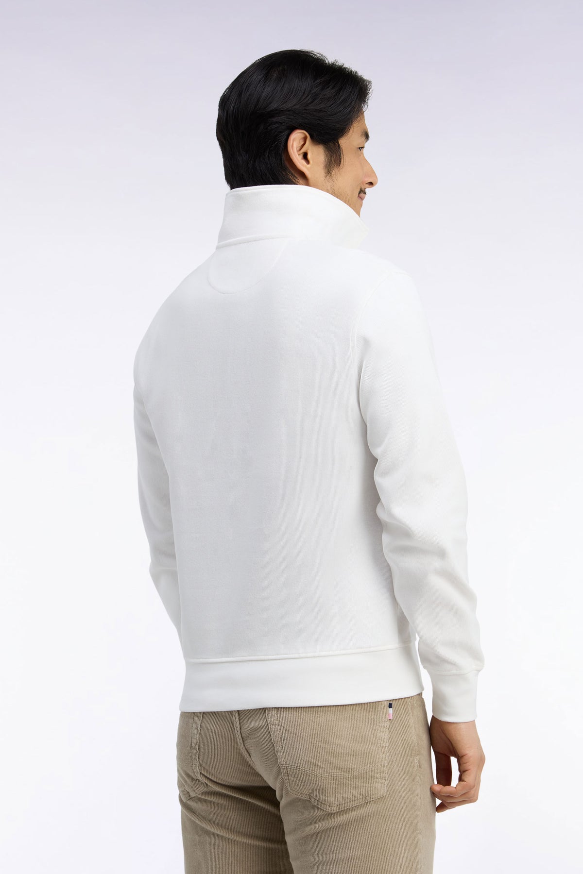 Sweatshirt col polo en coton écru coupe droite
