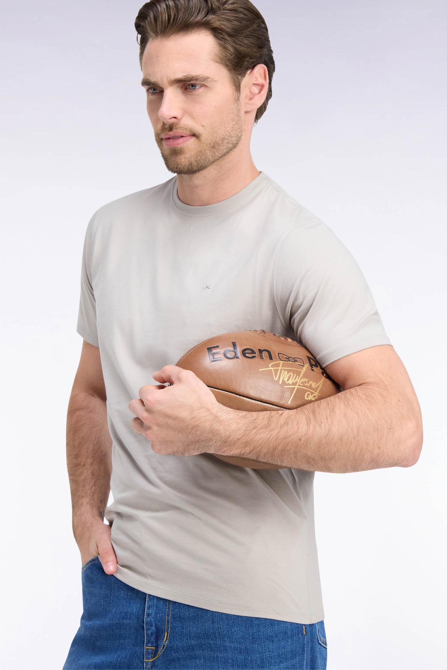 T-shirt manches courtes col rond en coton gris coupe droite