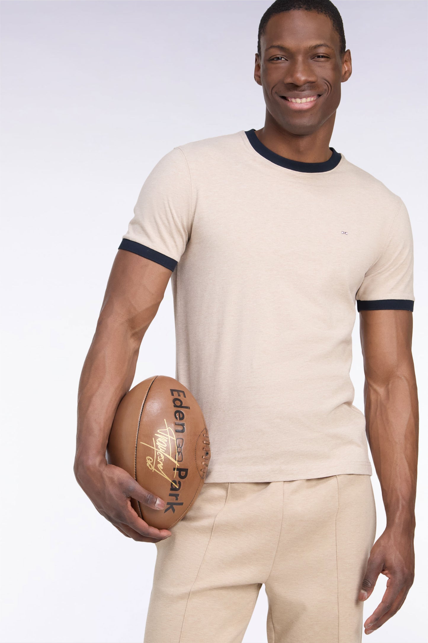 T-shirt manches courtes en coton beige bords-côtes marine coupe droite