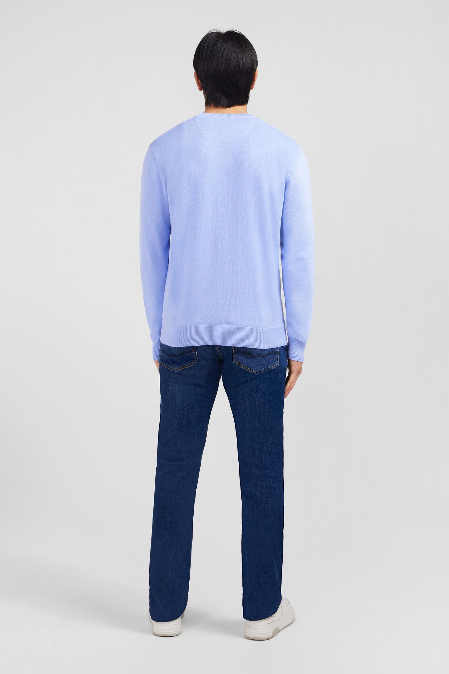 Light blue V-neck cotton jersey jumper