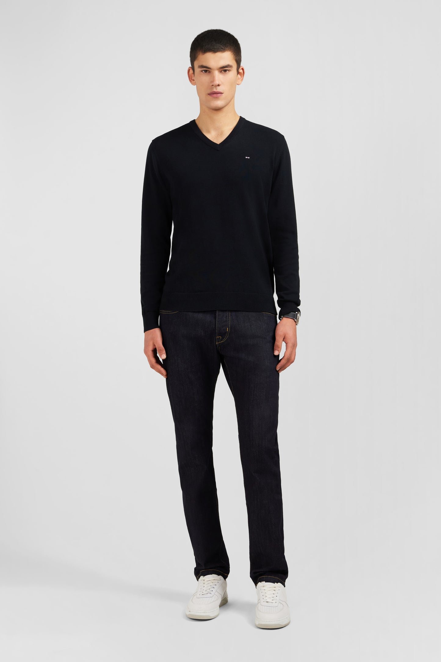 Black V-neck cotton jersey jumper