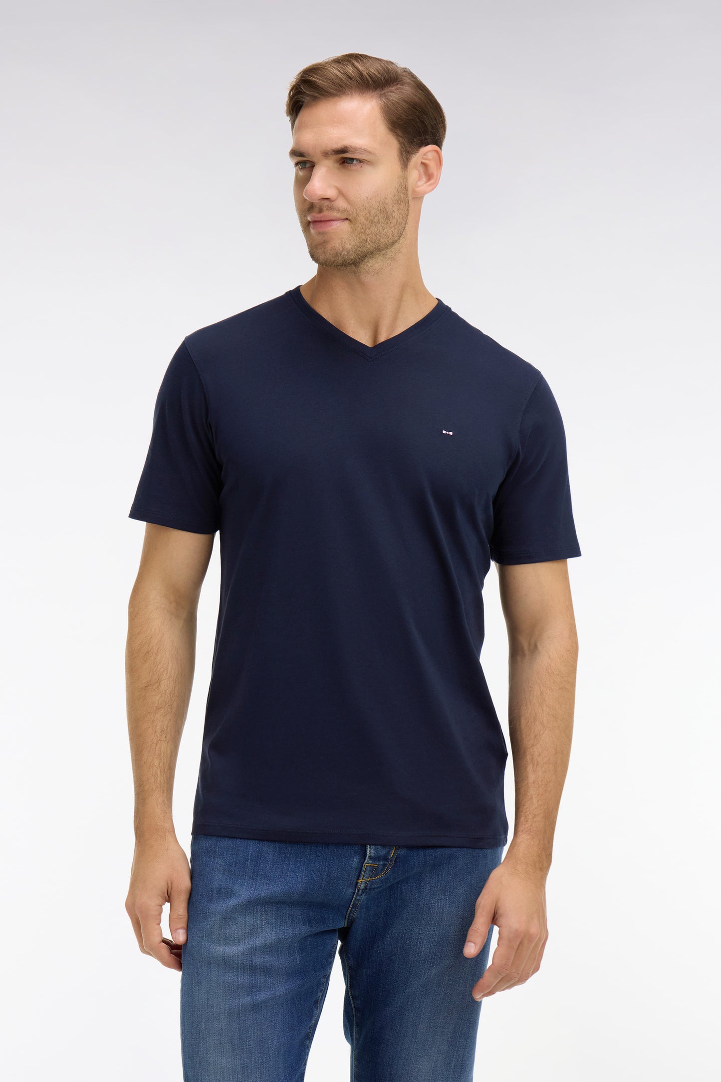 V-neck navy light pima cotton t-shirt