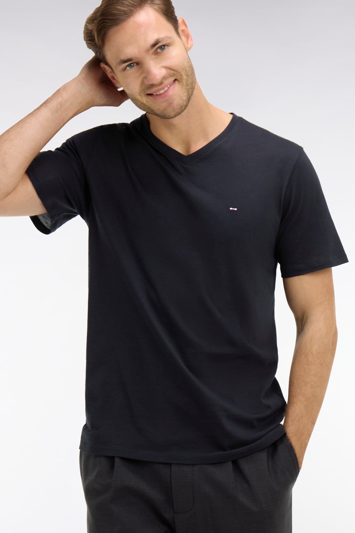 V-neck black light pima cotton t-shirt