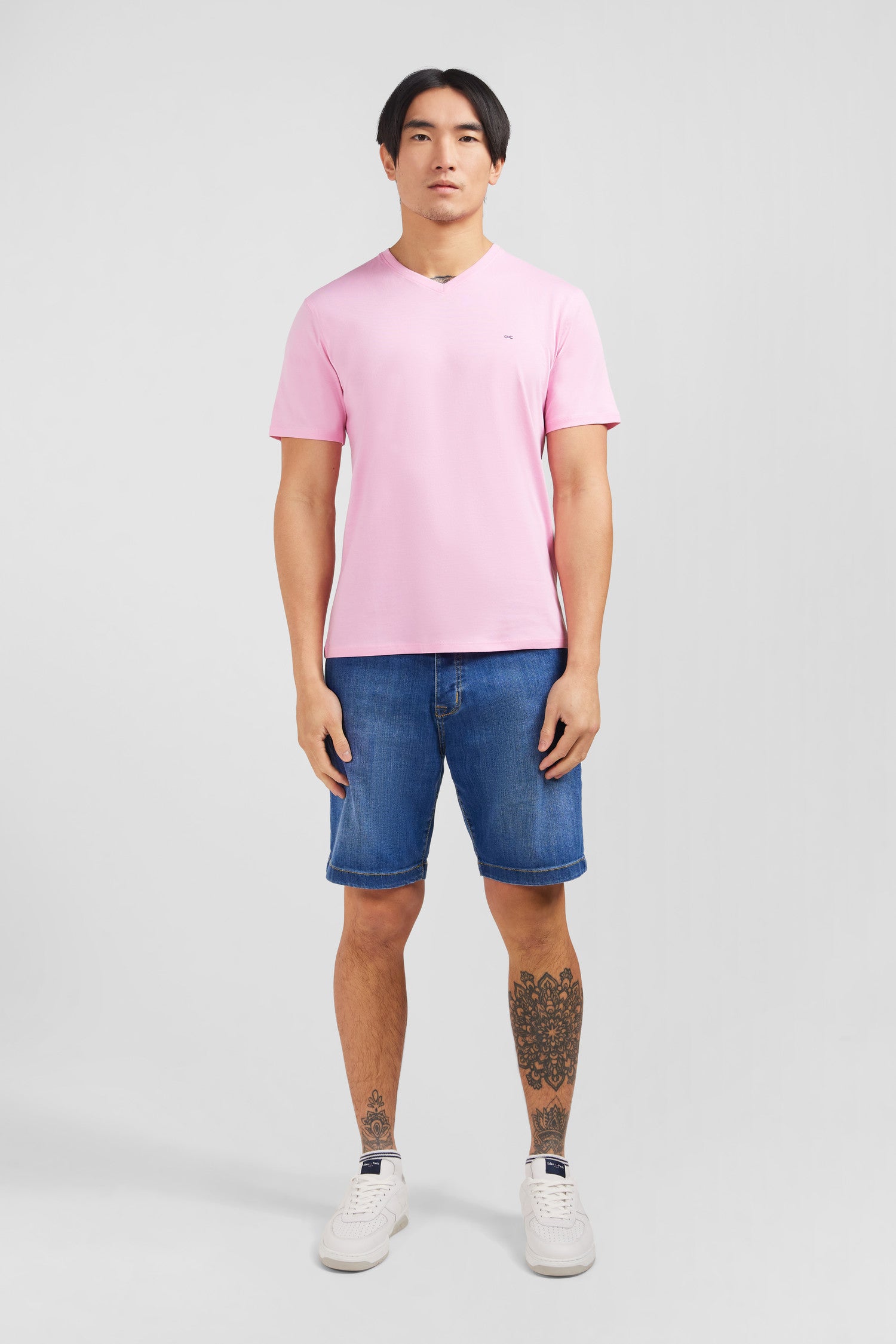 V-neck pink light pima cotton t-shirt