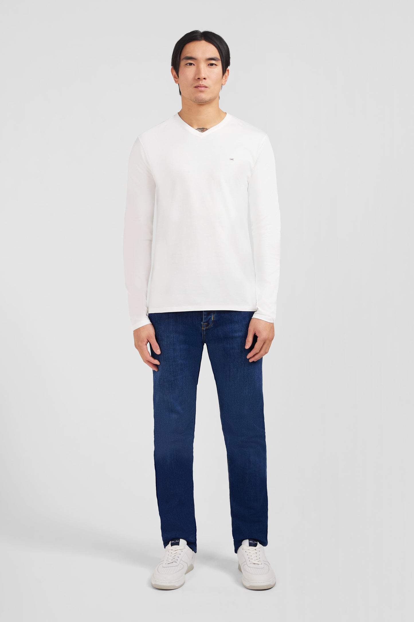 Long sleeved white V neck t-shirt