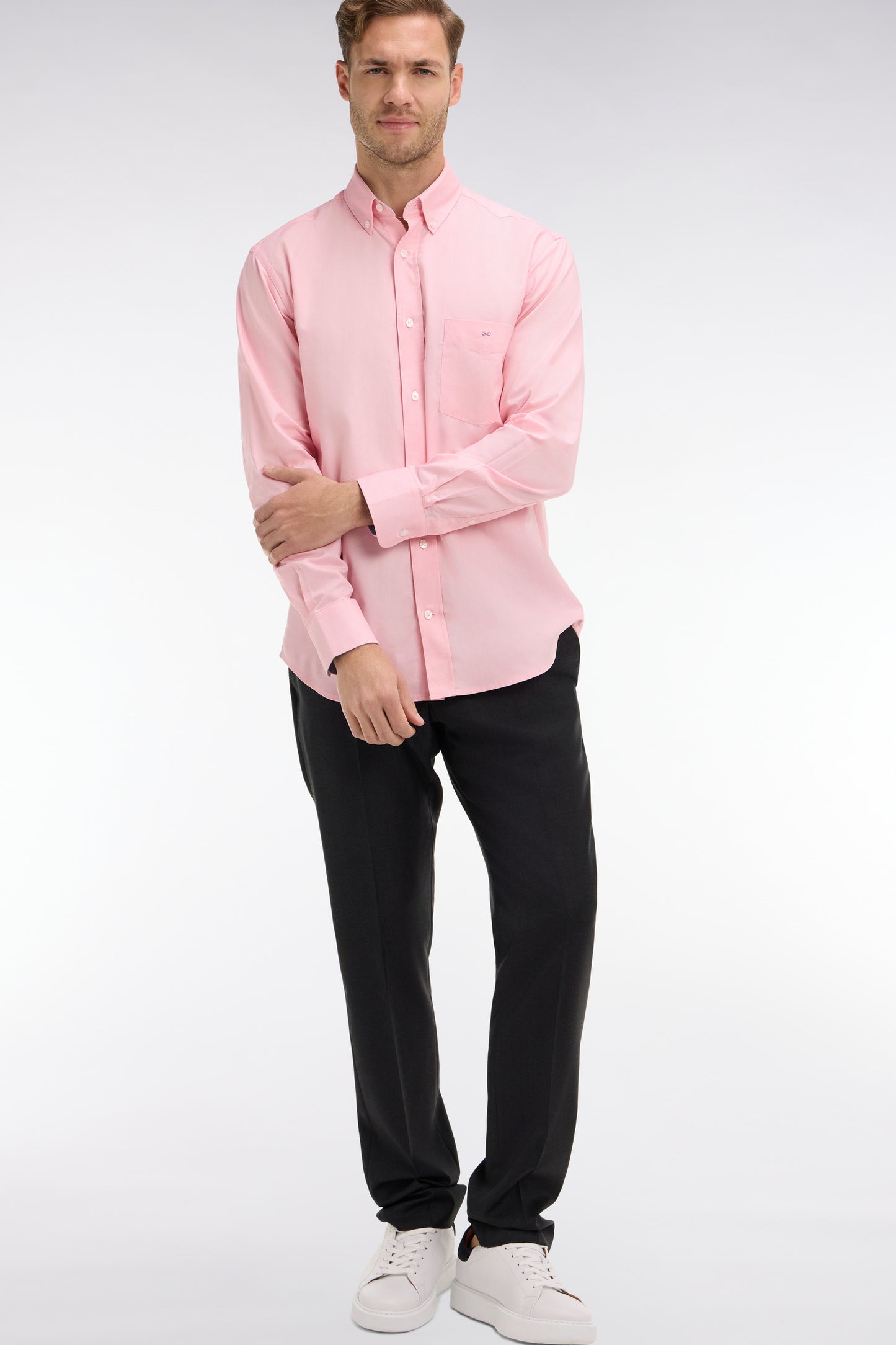 Slim dark grey wool trousers with broken fold