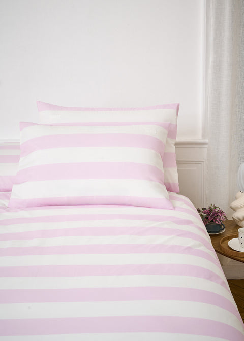 Set of rectangular pillowcases in white cotton with pink stripes - Image 1