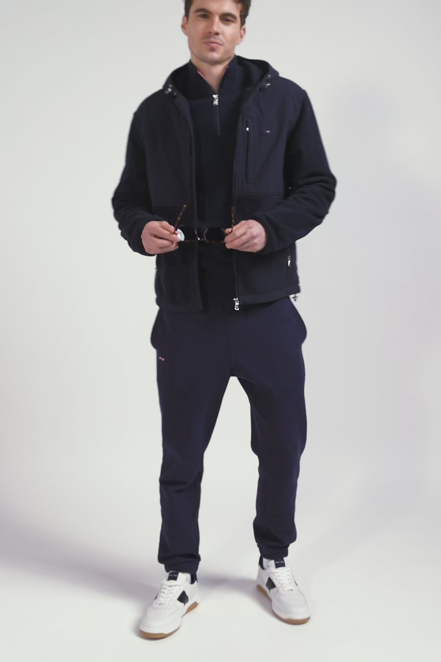 Regular navy blue zipped hoodie